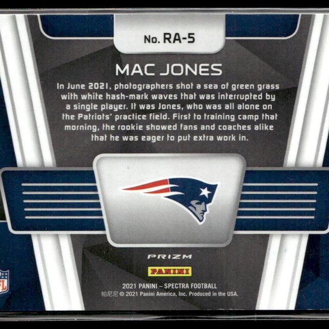 Mac Jones Rookie #140 2021 Panini Spectra Neon Blue #/60 New England Patriots