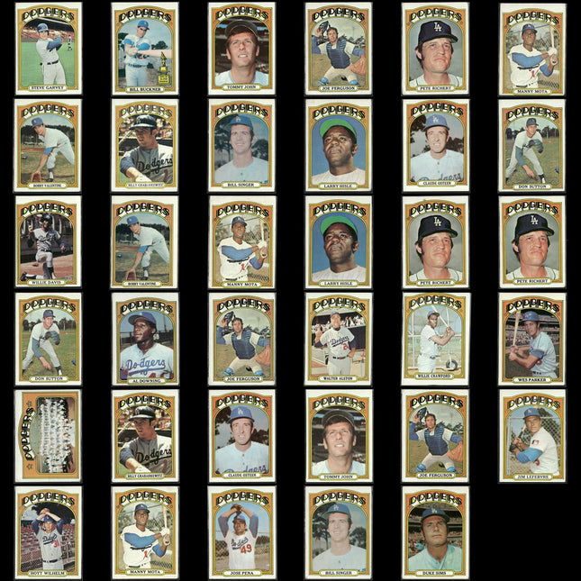 35-Card Lot Vintage 1972 Topps Los Angeles Dodgers | MLB Baseball Trading Cards